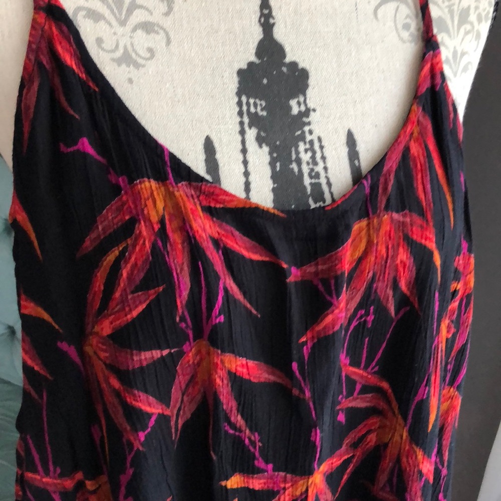 Fun Layered Flowy Tank - Picture 2 of 4